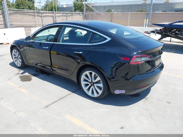 Tesla Model 3 Long Range/mid Range 2018 5YJ3E1EA4JF176218 Image 3
