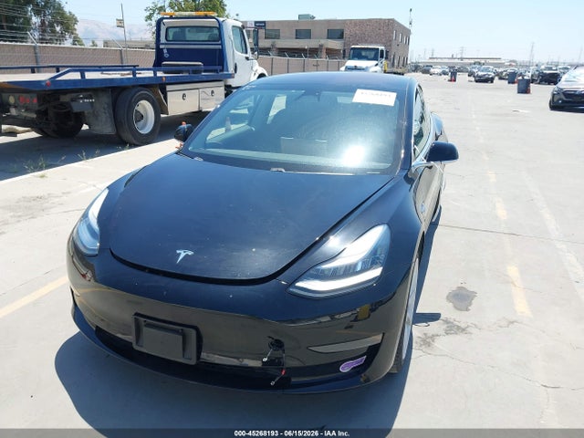 Tesla Model 3 Long Range/mid Range 2018 5YJ3E1EA4JF176218 Image 6