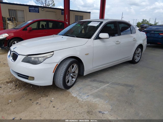 Продажа на аукционе авто 2009 Bmw 528i, vin: WBANU53569C118402, номер лота: 45268203