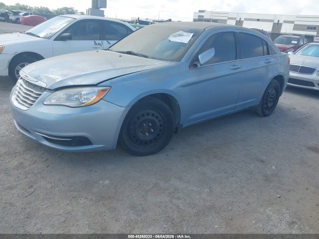 45268233 :رقم المزاد ، 1C3CCBBB9DN539325 vin ، 2013 Chrysler 200 Touring مزاد بيع