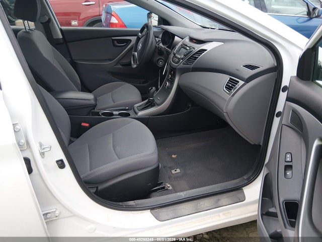 Продажа на аукционе авто 2015 Hyundai Elantra Se, vin: 5NPDH4AE9FH560543, номер лота: 45268245