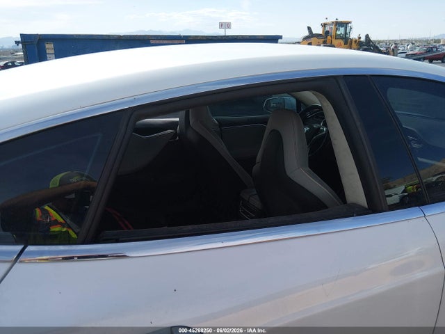 Aukcja sprzedaży 2013 Tesla Model S, vin: 5YJSA1CN6DFP20879, numer aukcji: 45268250