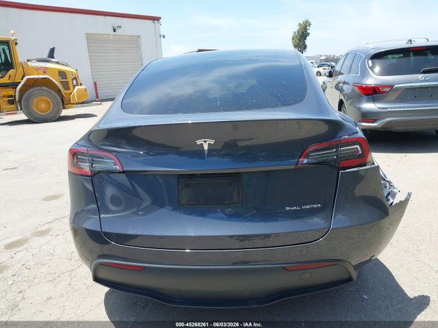 2023 Tesla Model Y მანქანა იყიდება აუქციონზე, vin: 7SAYGDEE3PA057217, აუქციონის ნომერი: 45268261