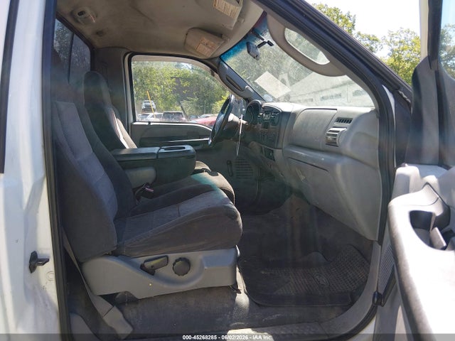 45268285 :رقم المزاد ، 1FTNF21546EC55403 vin ، 2006 Ford F-250 Xl/xlt مزاد بيع