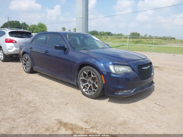 45268348 :رقم المزاد ، 2C3CCABG7FH860023 vin ، 2015 Chrysler 300 300s مزاد بيع