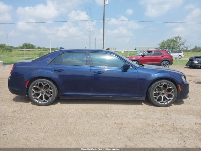 45268348 :رقم المزاد ، 2C3CCABG7FH860023 vin ، 2015 Chrysler 300 300s مزاد بيع