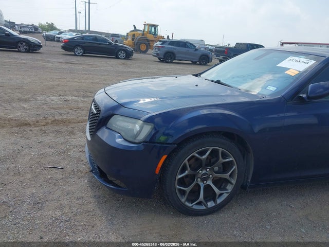 45268348 :رقم المزاد ، 2C3CCABG7FH860023 vin ، 2015 Chrysler 300 300s مزاد بيع
