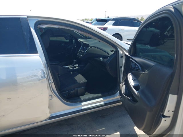 Chevrolet MALIBU LT 2018 1G1ZD5ST1JF170634 Image 5