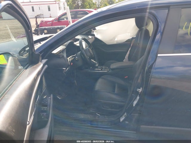 45268383 :رقم المزاد ، 3MVDMBCL2NM431983 vin ، 2022 Mazda Cx-30 Preferred مزاد بيع