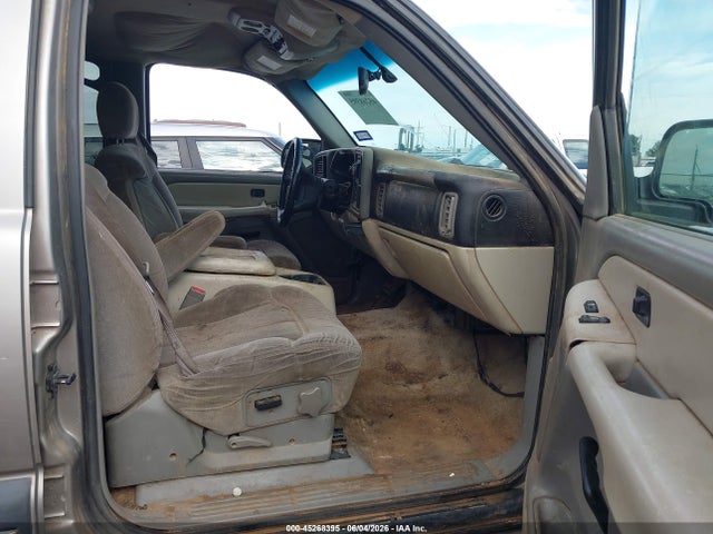 45268395 :رقم المزاد ، 1GNEC13V82R179307 vin ، 2002 Chevrolet Tahoe Ls مزاد بيع