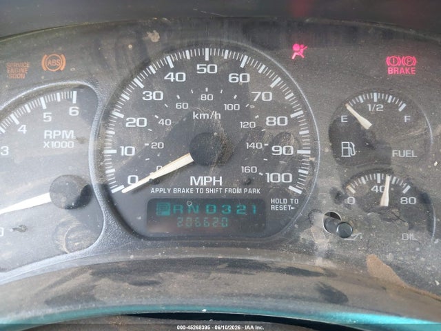 45268395 :رقم المزاد ، 1GNEC13V82R179307 vin ، 2002 Chevrolet Tahoe Ls مزاد بيع