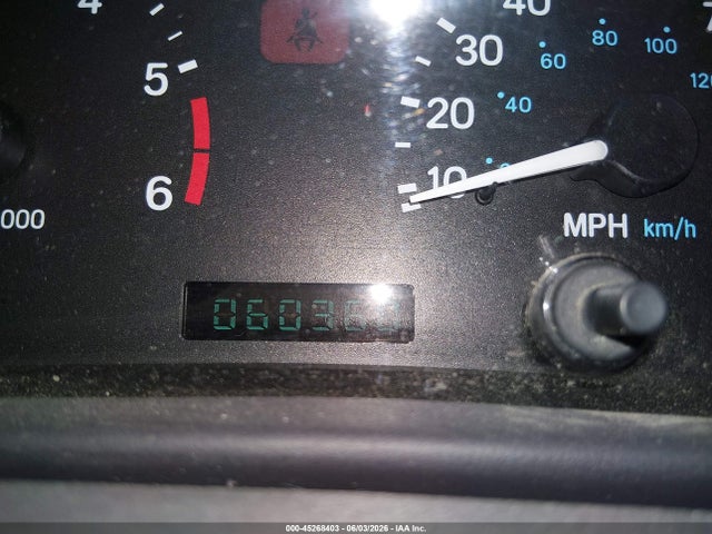 45268403 :رقم المزاد ، 1J4FA49S4YP795392 vin ، 2000 Jeep Wrangler Sport مزاد بيع