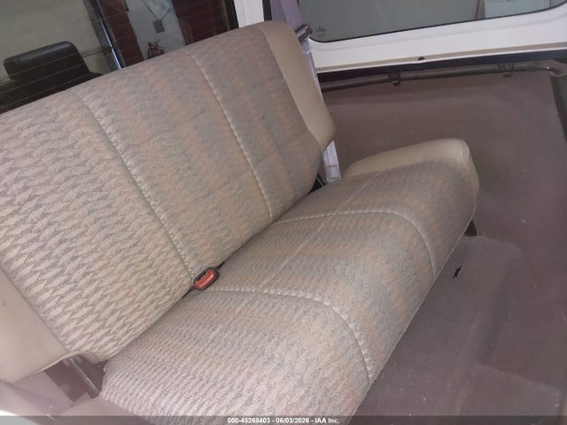 45268403 :رقم المزاد ، 1J4FA49S4YP795392 vin ، 2000 Jeep Wrangler Sport مزاد بيع