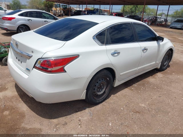 Nissan Altima 2.5 S 2014 1N4AL3AP7EN357569 Image 4