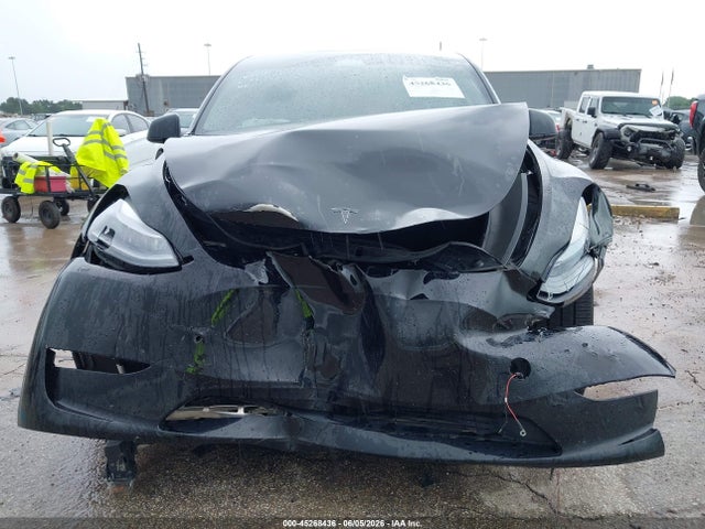 2023 Tesla Model Y Performance Dual Motor All-wheel Drive მანქანა იყიდება აუქციონზე, vin: 7SAYGDEFXPF603541, აუქციონის ნომერი: 45268436