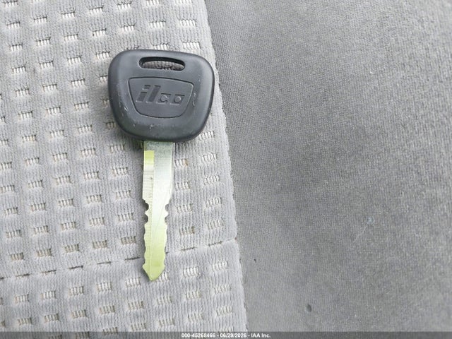 45268466 :رقم المزاد ، JM3LW28J440504651 vin ، 2004 Mazda Mpv Es مزاد بيع