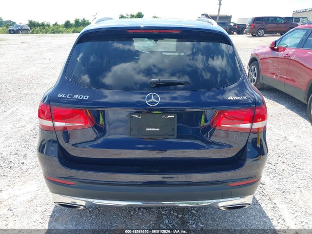 45268552 :رقم المزاد ، WDC0G4KB2JV053900 vin ، 2018 Mercedes-benz Glc 300 4matic مزاد بيع