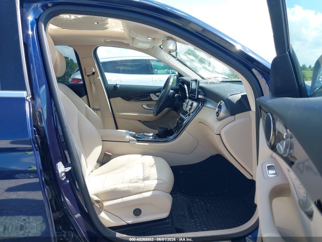 45268552 :رقم المزاد ، WDC0G4KB2JV053900 vin ، 2018 Mercedes-benz Glc 300 4matic مزاد بيع