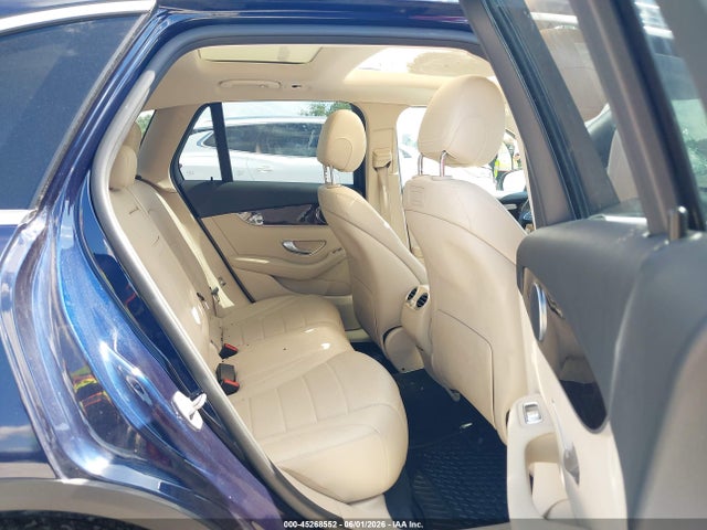 45268552 :رقم المزاد ، WDC0G4KB2JV053900 vin ، 2018 Mercedes-benz Glc 300 4matic مزاد بيع