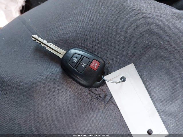 2022 Toyota Tacoma Sr5 V6 მანქანა იყიდება აუქციონზე, vin: 3TYSZ5AN5NT062881, აუქციონის ნომერი: 45268592