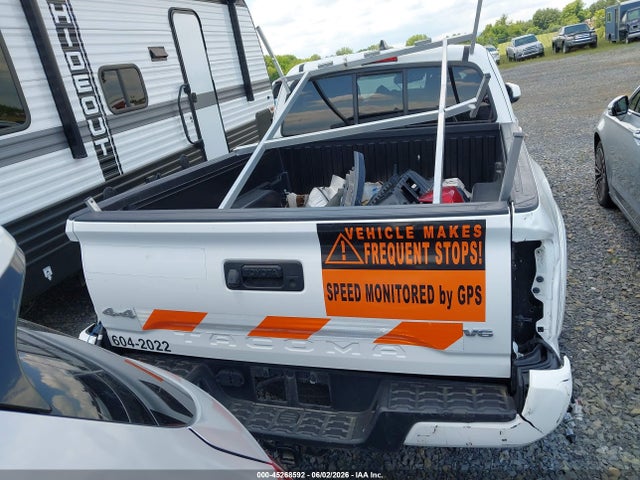 2022 Toyota Tacoma Sr5 V6 მანქანა იყიდება აუქციონზე, vin: 3TYSZ5AN5NT062881, აუქციონის ნომერი: 45268592
