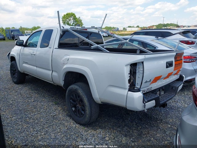 2022 Toyota Tacoma Sr5 V6 მანქანა იყიდება აუქციონზე, vin: 3TYSZ5AN5NT062881, აუქციონის ნომერი: 45268592