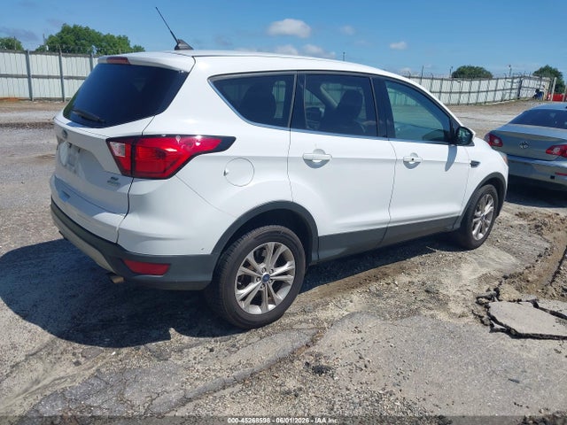 Продаж на аукціоні авто 2019 Ford Escape Se, vin: 1FMCU0GD2KUA88101, номер лоту: 45268598