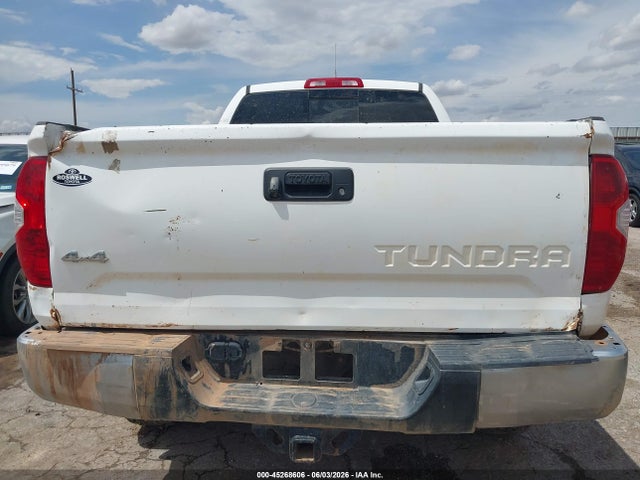45268606 :رقم المزاد ، 5TFUW5F10HX668543 vin ، 2017 Toyota Tundra Sr5 5.7l V8 مزاد بيع