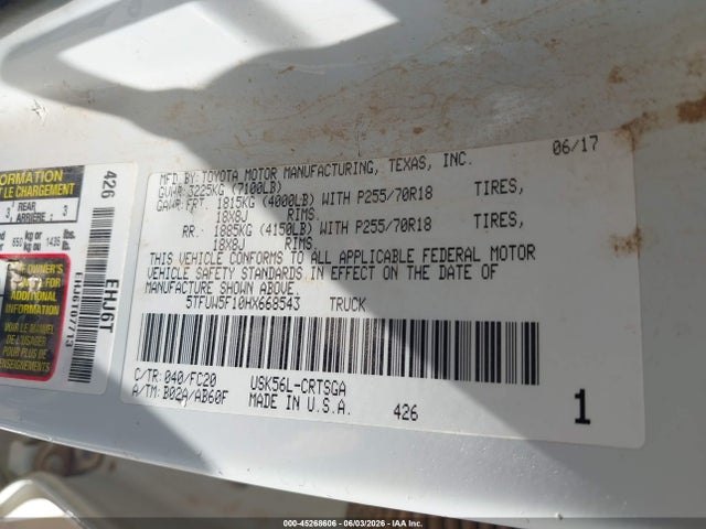 45268606 :رقم المزاد ، 5TFUW5F10HX668543 vin ، 2017 Toyota Tundra Sr5 5.7l V8 مزاد بيع