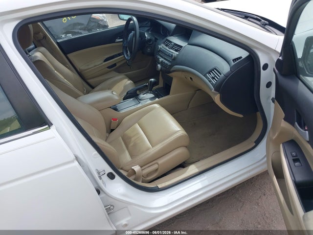 Auction sale of the 2012 Honda Accord 2.4 Se, vin: 1HGCP2F63CA128801, lot number: 45268696