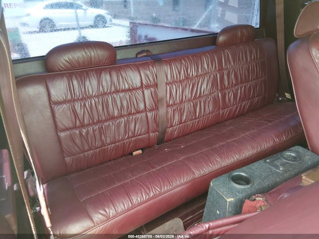 Продажа на аукционе авто 1995 Chevrolet Gmt-400 C1500, vin: 2GBEC19K6S1190390, номер лота: 45268705