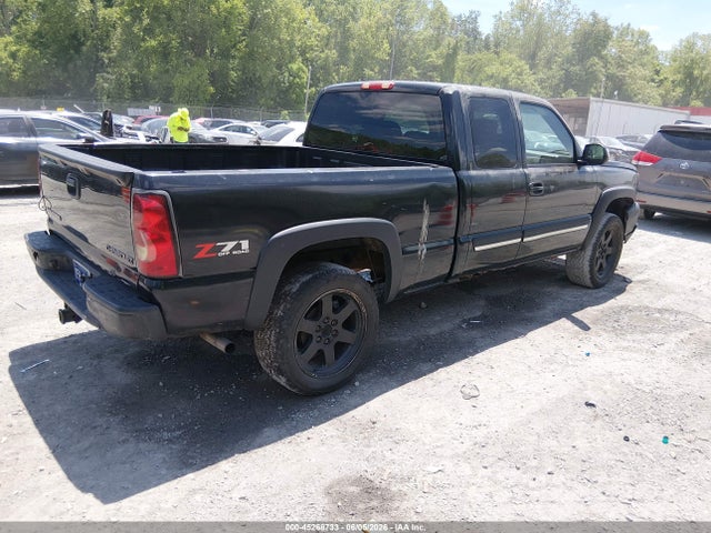 Продажа на аукционе авто 2005 Chevrolet Silverado 1500 Z71, vin: 1GCEK19B15E286364, номер лота: 45268733