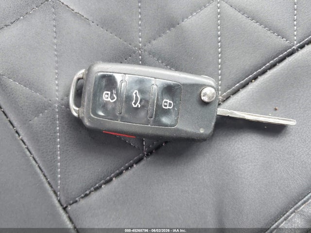 Продажа на аукционе авто 2013 Volkswagen Passat 2.5l Se, vin: 1VWBP7A35DC023684, номер лота: 45268796
