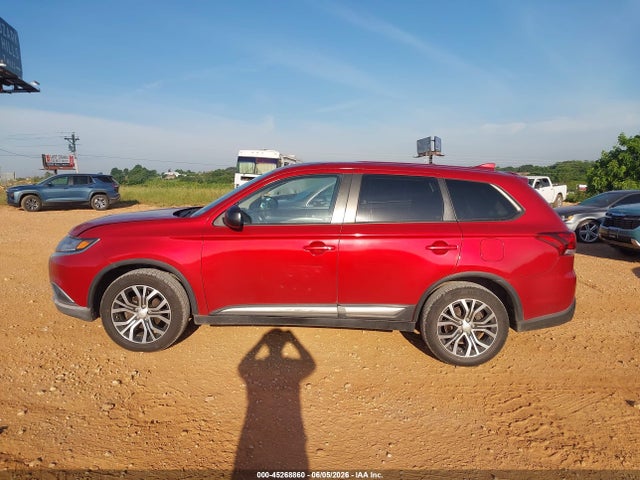 Mitsubishi Outlander Es 2018 JA4AD2A36JZ015879 Image 14