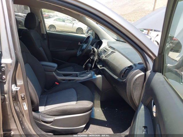 KNDPB3AC0E7558593 KIA Sportage Lx