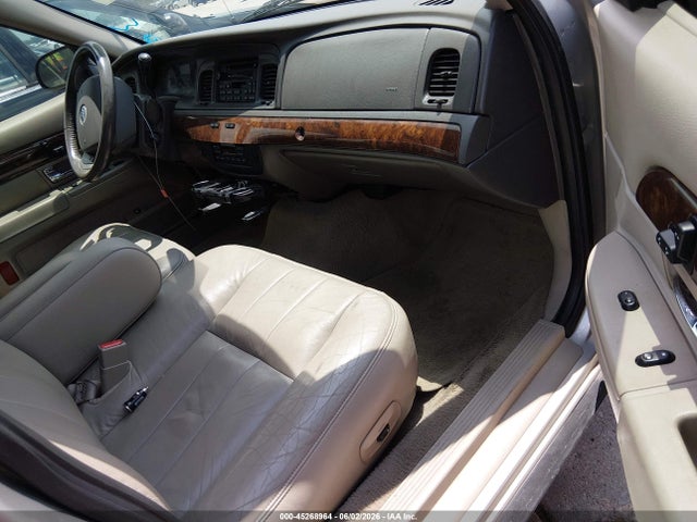 Продаж на аукціоні авто 2008 Mercury Grand Marquis Ls, vin: 2MEFM75V88X614611, номер лоту: 45268964
