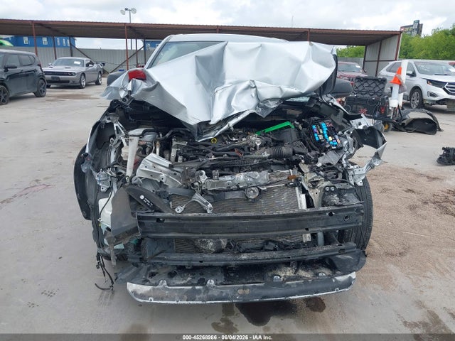 Продажа на аукционе авто 2024 Toyota Corolla Cross L, vin: 7MUAAAAGXRV078241, номер лота: 45268986