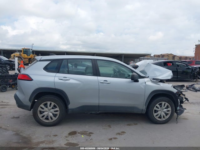 Продажа на аукционе авто 2024 Toyota Corolla Cross L, vin: 7MUAAAAGXRV078241, номер лота: 45268986