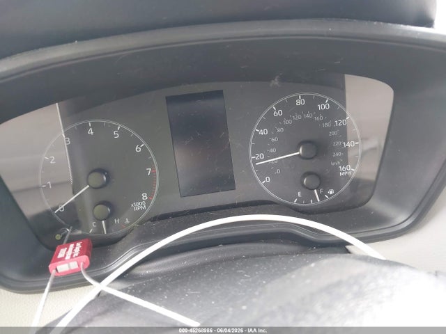 Продажа на аукционе авто 2024 Toyota Corolla Cross L, vin: 7MUAAAAGXRV078241, номер лота: 45268986