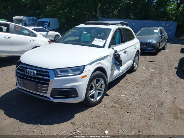 2018 Audi Q5 2.0t Premium/2.0t Tech Premium მანქანა იყიდება აუქციონზე, vin: WA1BNAFY8J2173472, აუქციონის ნომერი: 45269018
