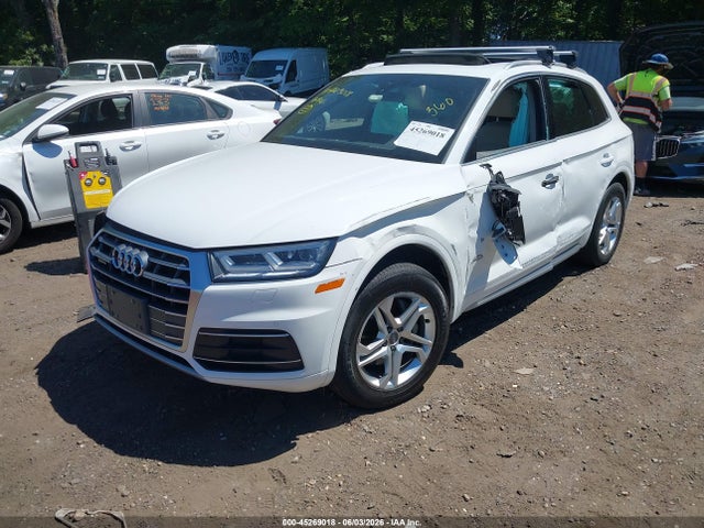 2018 Audi Q5 2.0t Premium/2.0t Tech Premium მანქანა იყიდება აუქციონზე, vin: WA1BNAFY8J2173472, აუქციონის ნომერი: 45269018