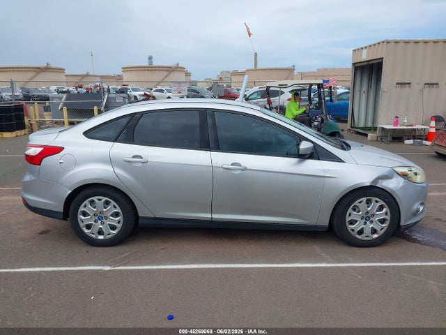 45269068 :رقم المزاد ، 1FAHP3F20CL146559 vin ، 2012 Ford Focus Se مزاد بيع