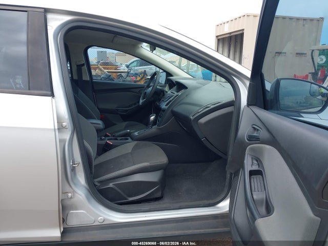 45269068 :رقم المزاد ، 1FAHP3F20CL146559 vin ، 2012 Ford Focus Se مزاد بيع