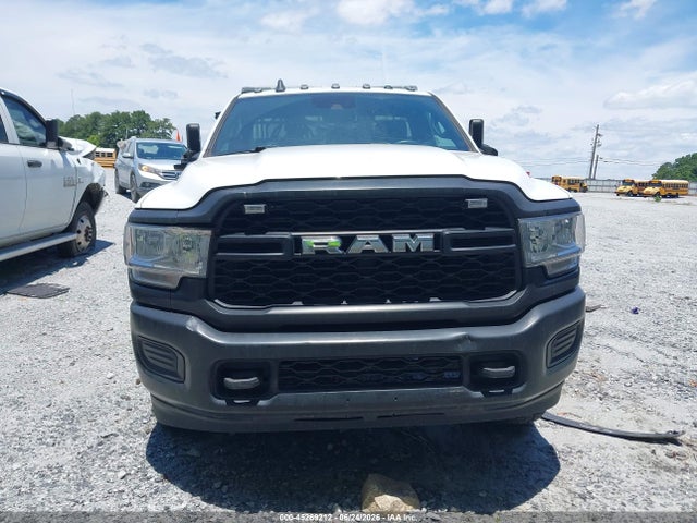 45269212 :رقم المزاد ، 3C7WRCAJ8NG320584 vin ، 2022 Ram 3500 Chassis Tradesman/slt مزاد بيع