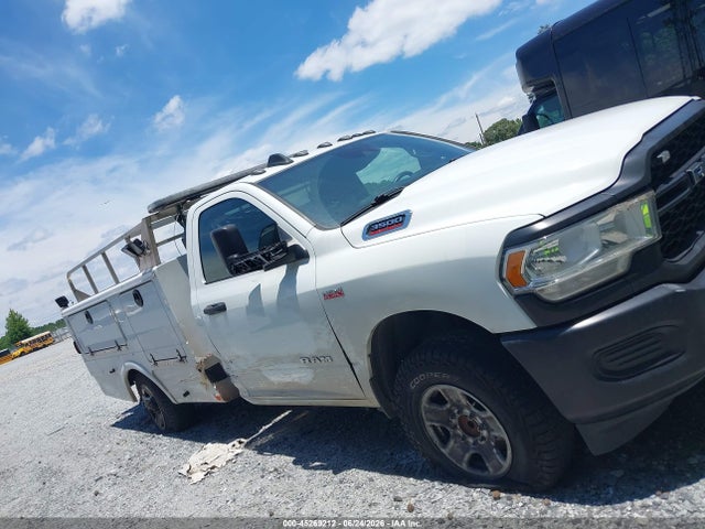 45269212 :رقم المزاد ، 3C7WRCAJ8NG320584 vin ، 2022 Ram 3500 Chassis Tradesman/slt مزاد بيع