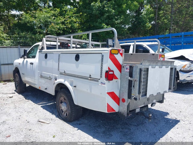 45269212 :رقم المزاد ، 3C7WRCAJ8NG320584 vin ، 2022 Ram 3500 Chassis Tradesman/slt مزاد بيع