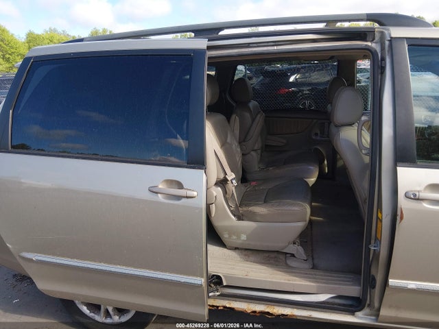 Продажа на аукционе авто 2004 Toyota Sienna Xle Limited, vin: 5TDZA22C54S003339, номер лота: 45269228