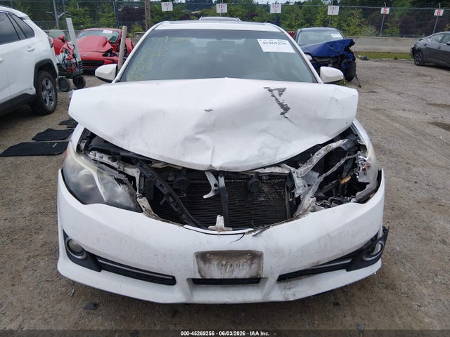45269256 :رقم المزاد ، 4T1BF1FK8DU244141 vin ، 2013 Toyota Camry Se مزاد بيع