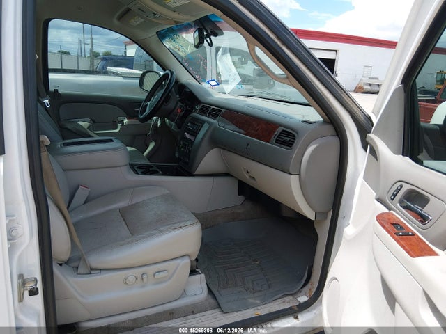 Aukcja sprzedaży 2013 Gmc Yukon Xl 1500 Slt, vin: 1GKS1KE04DR230379, numer aukcji: 45269308