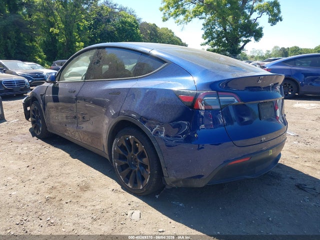 Продажа на аукционе авто 2023 Tesla Model Y Awd/long Range Dual Motor All-wheel Drive, vin: 7SAYGDEE3PF892561, номер лота: 45269370